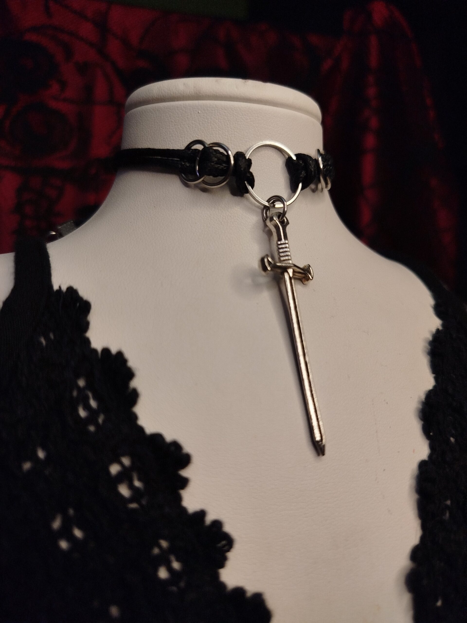 Harcos Nemesacél műbőr choker és nyaklánc egyben