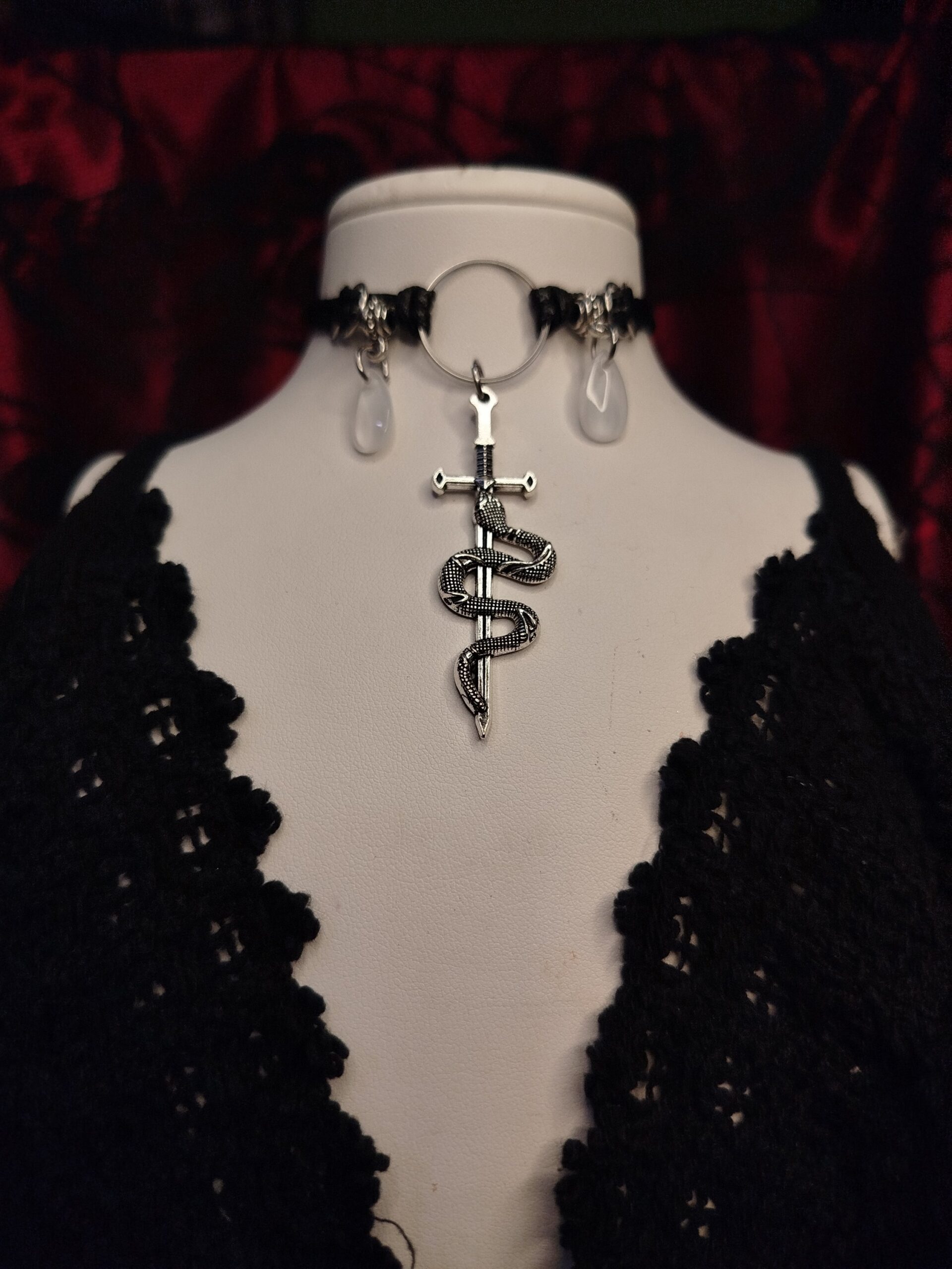 Cottonmouth Nemesacél műbőr choker és nyaklánc egyben